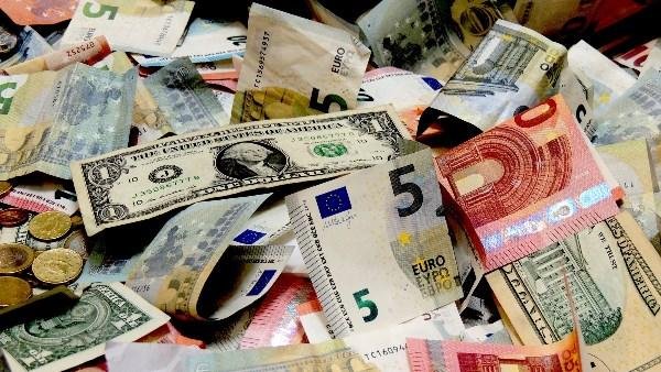 أسعار العملات اليوم الثلاثاء 15 سبتمبر 2026