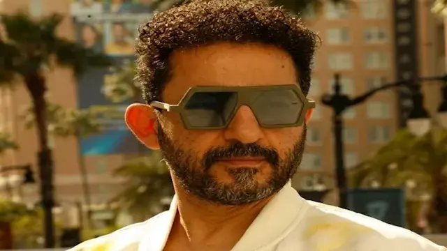 منهم شويكار وأحمد حلمي.. نجوم...