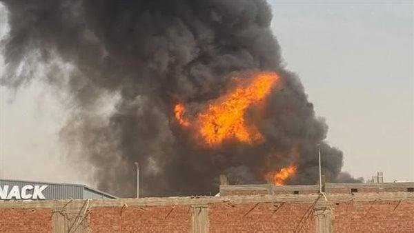 السيطرة على حريق بمصنع أجهزة م...