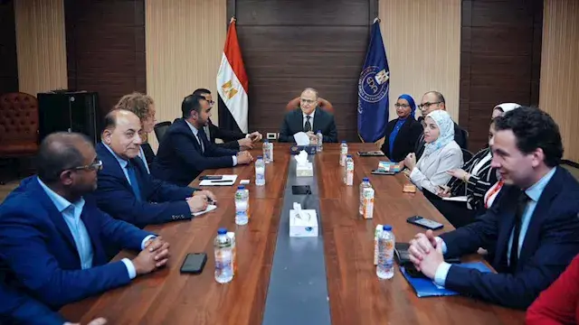 رئيس هيئة الدواء يبحث التعاون...
