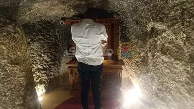 هنا اختبأت العائلة المقدسة.. أسرار مغارة المسيح في جبل الطير بالمنيا -صور