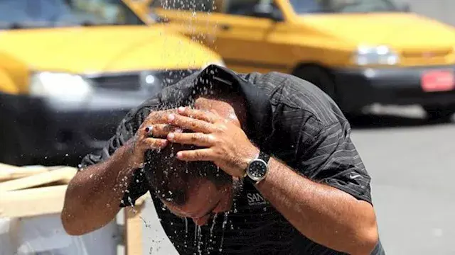 ذروة الموجة الحارة غدًا.. والق...