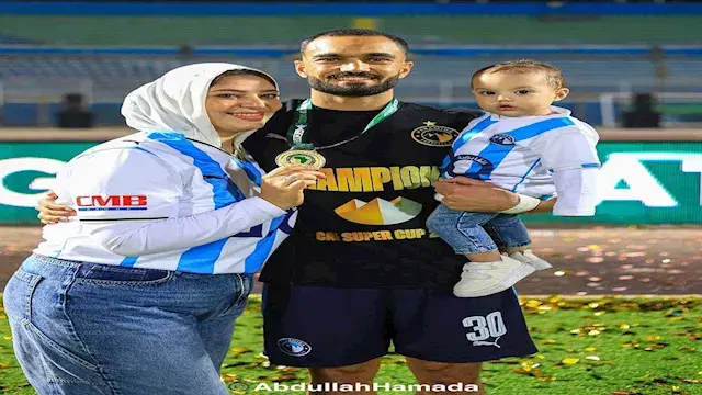 "وقفت جنبي لما كنت ولا حاجة".....