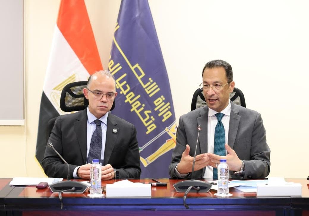 الاتصالات والاستثمار: بروتوكول تعاون لضم شركات تصميم الدوائر الإلكترونية وأشباه الموصلات إلى برنامج تنمية الصادرات
