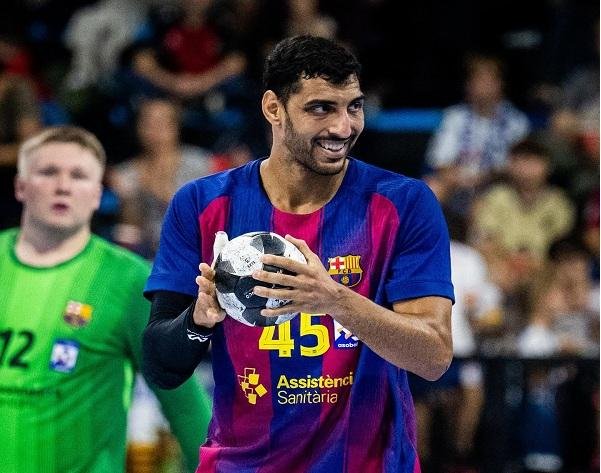 بمشاركة سيف الدرع.. برشلونة يت...