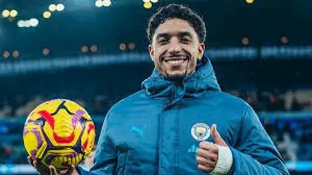جوارديولا يعلن تشكيل مانشستر س...
