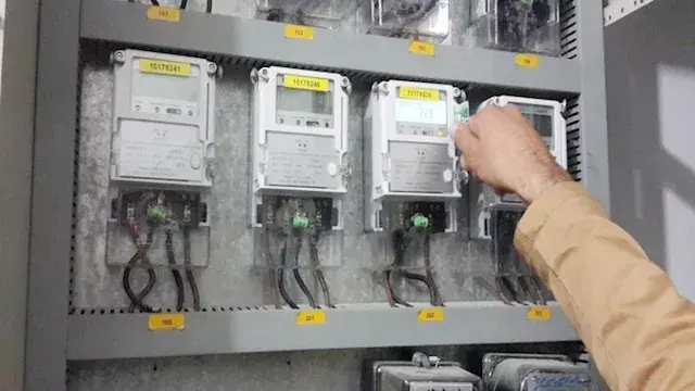 تزوير تعاقدات وتركيب عدادات دو...