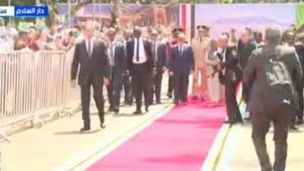 استقبال شعبي وسعادة من الشعب ا...