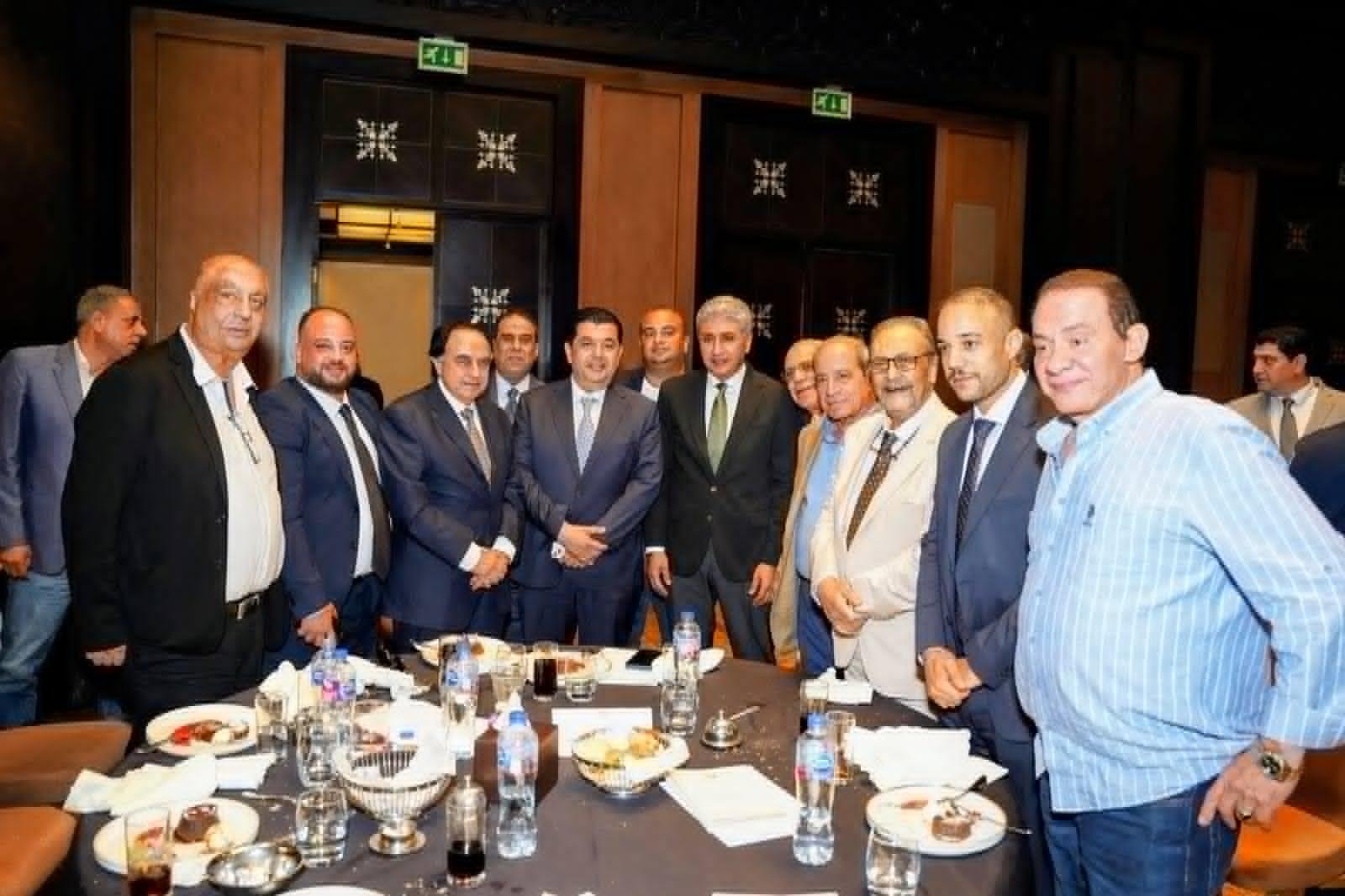 غرفة المطاعم السياحية تشيد بدع...
