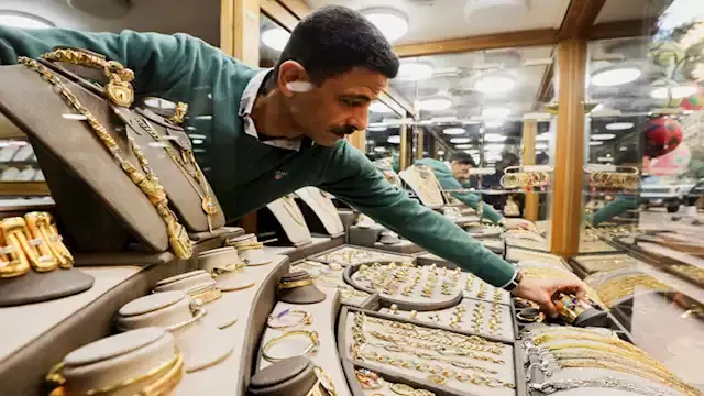 سعر الذهب اليوم في مصر يعود لل...