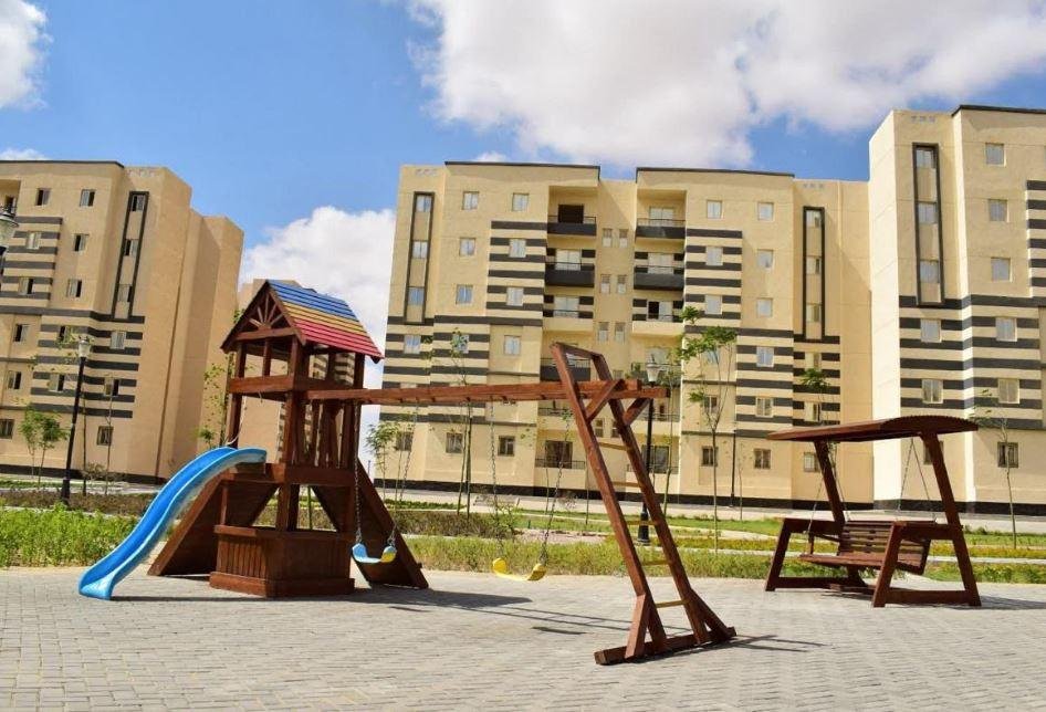 وزيرة الإسكان تشدد على الالتزا...