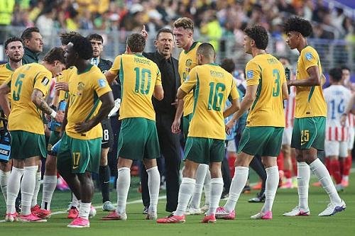 منافس مصر.. منتخب أستراليا يصل...