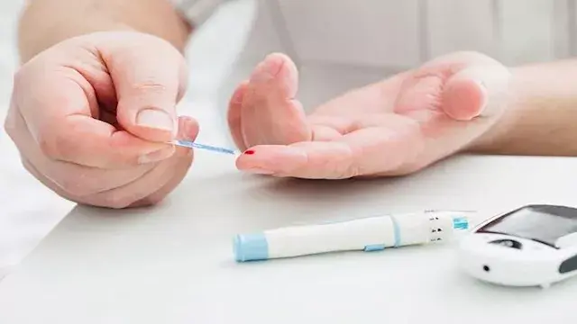 ماذا يفعل ارتفاع سكر الدم في خ...