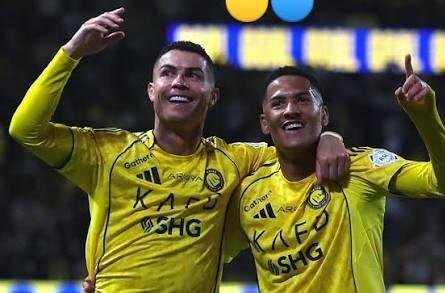 بوروسيا دورتموند يستهدف التعاق...
