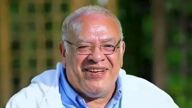 صلاح عبد الله يحتفل بفوز بيرام...