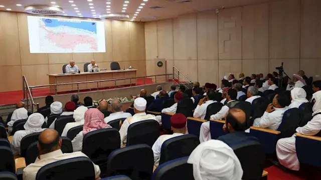 وزير النقل يعلن التوسع في تشغي...