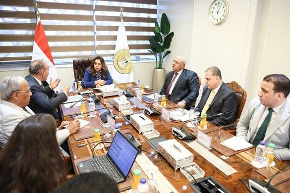 التنمية المحلية والبيئة تتابع...