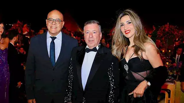 خالد يوسف ونيللي كريم.. صور النجوم في حفل زفاف ابنة رجل الأعمال باسل سماقية