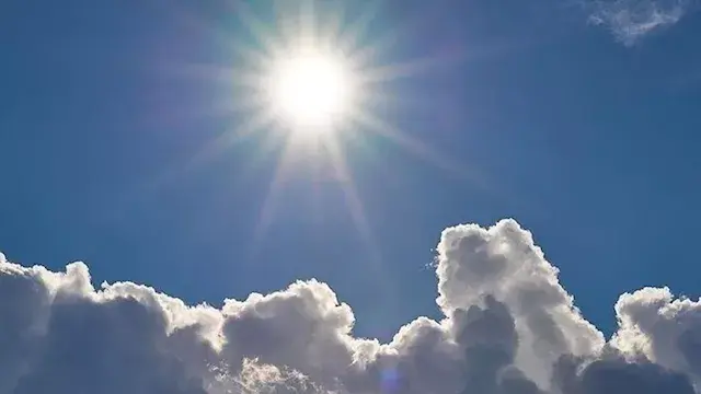 تجنبوا أشعة الشمس.. الأرصاد تح...