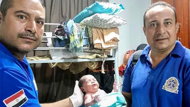 ولادة طارئة داخل سفارة إندونيس...