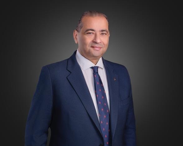 التموين والمصرية للاتصالات يبح...