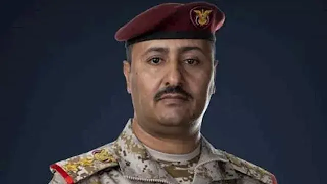 القوات الحكومية اليمنية: الحوثيون استهدفوا مطار عدن وقصر معاشيق بصواريخ
