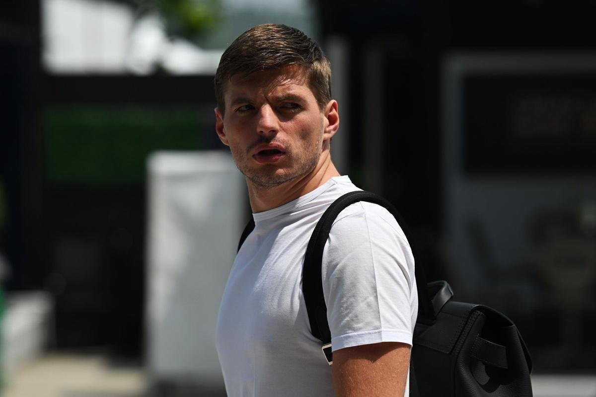 Max Verstappen defends Chris Lulham after online abuse