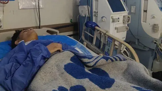 طعنه أمام منزله.. عاطل يمزق جس...
