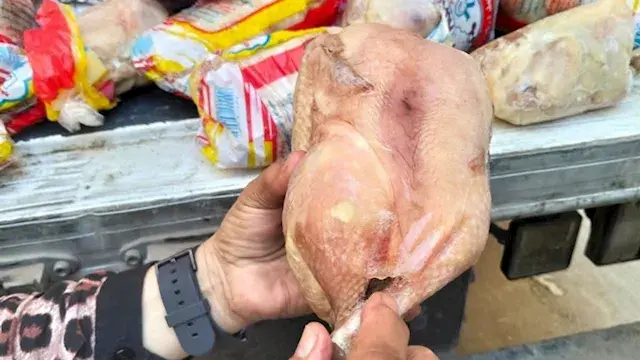 هل غسل الدجاج قبل الطهي خطأ؟.....