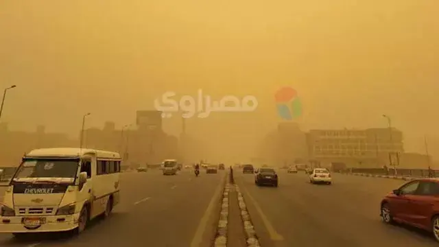 انخفاض الحرارة ورمال وأتربة.....