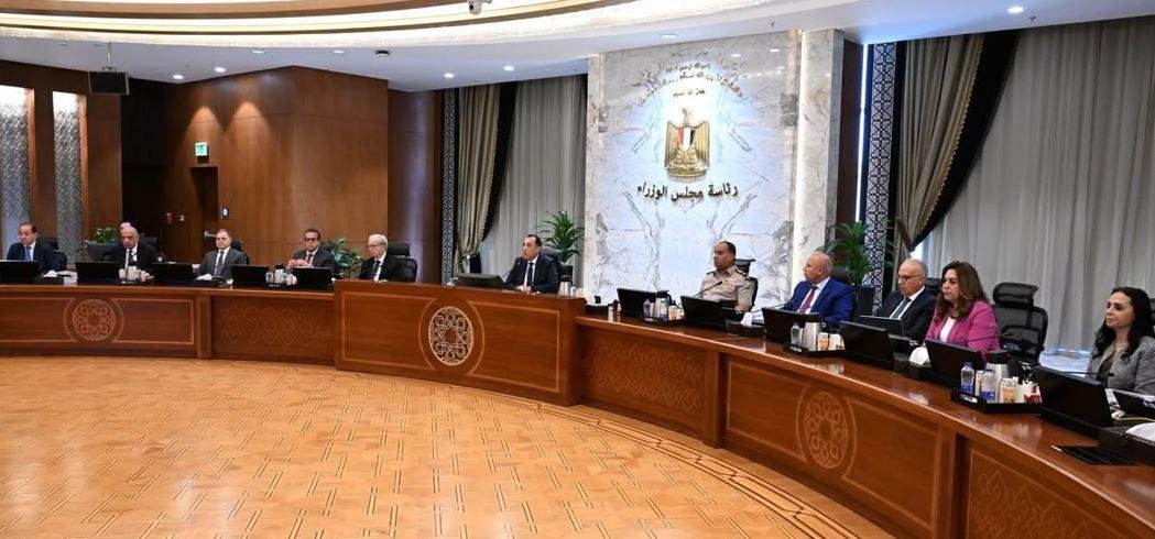 تفاؤل يشوبه الحذر.. رئيس الوزر...