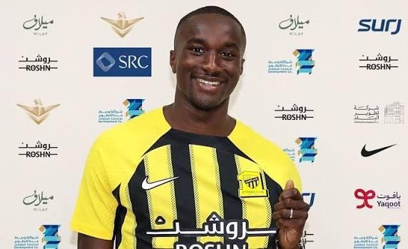 تقارير: إنتر يعرض أصلاني و18 م...