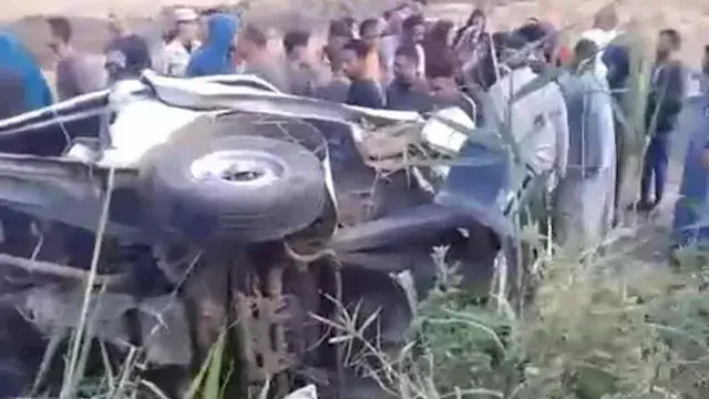انفجار إطار ميكروباص ينهي حياة 3 أشخاص ويصيب 9 آخرين بالفيوم