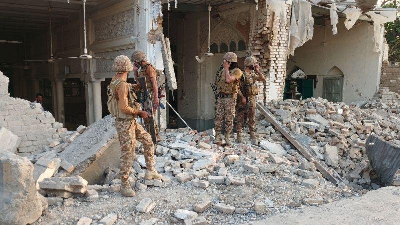 ماذا نعلم عن "اتحاد المجاهدين باكستان" بعد مقتل 21 بهجوم على مسجد؟